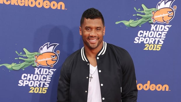 russell-wilson-seahawks-slimed-video.jpg